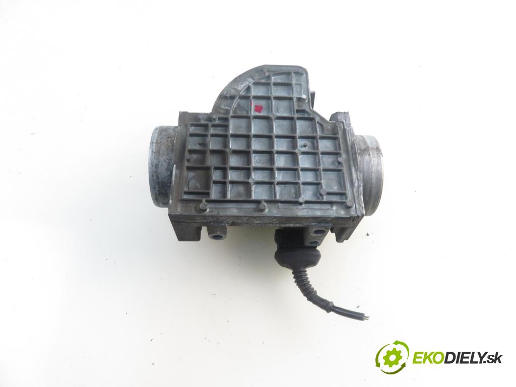 AUDI A6 Avant (4A, C4) KOMBI 1995 103,00 2.5 TDI - AEL 2461,00 váha vzduchu vzduchu 0281002074 ; 4A0133471