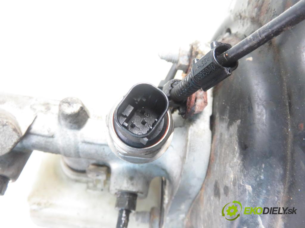 VW GOLF IV (1J1) HB 2001 77,00 1.6 16V - AUS 1598,00 Posilovač 1J1614105Q ; 03786206034 (Servočerpadlo, pumpa riadenia)