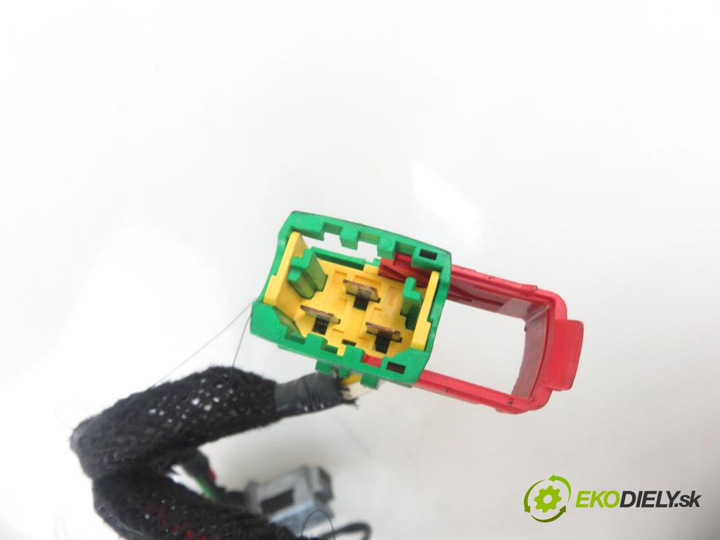 PEUGEOT 307 Break (3E) KOMBI 2003 80,00 1.6 16V - NFU (TU5JP4) 1587,00 spinačka 9648445180 (Spínacia skrinka a kľúč)