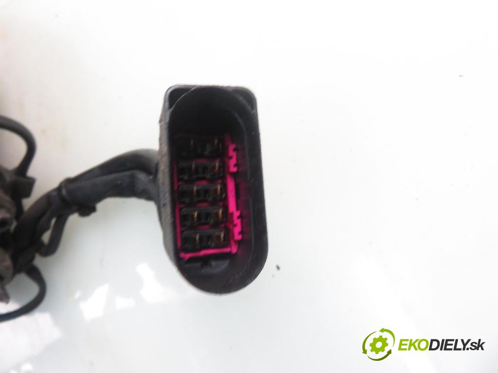 VW GOLF IV (1J1) HB 2001 66,00 1.9 TDI 90 - ALH 1896,00 Pumpa vstrekovacia 038130107D ; 0460404977 (Vstrekovacie čerpadlo)