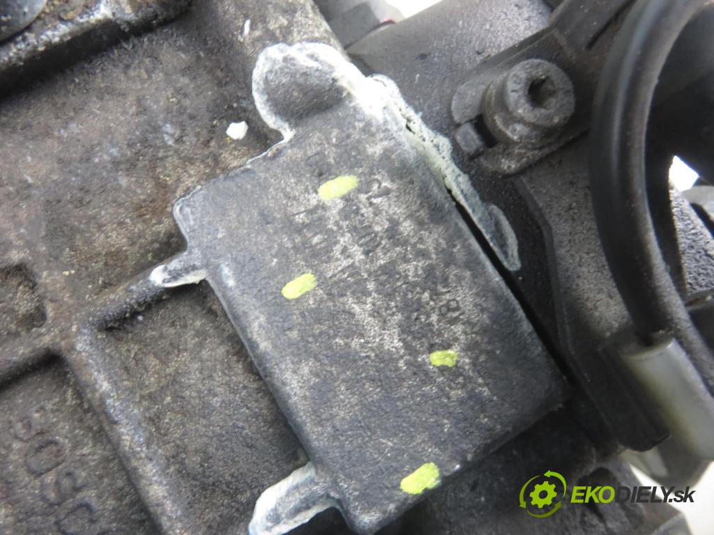 VW GOLF IV (1J1) HB 2001 66,00 1.9 TDI 90 - ALH 1896,00 Pumpa vstrekovacia 038130107D ; 0460404977 (Vstrekovacie čerpadlo)