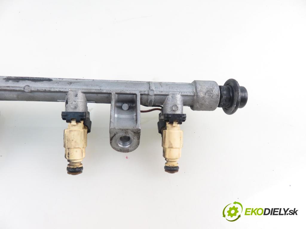 KIA CARENS II (FJ) MINIVAN 2004 102,00 2.0 CVVT 139 - G4GC 1975,00 Lišta vstrekovacia 3531023600 ; 9260930013 (Vstrekovacia lišta)