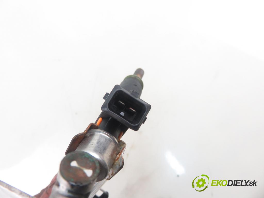 OPEL ZAFIRA B (A05) MINIVAN 2008 103,00 1.8 - Z 18 XER 1796,00 Lišta vstrekovacia 55353806 (Vstrekovacia lišta)