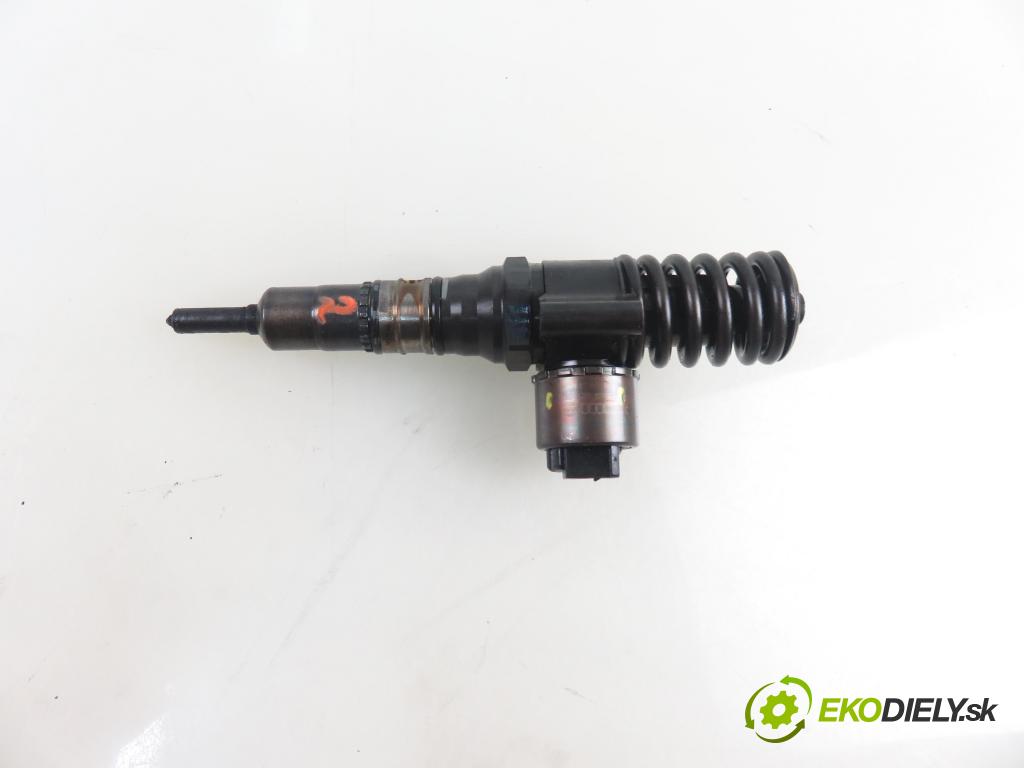 VW TOURAN (1T1, 1T2) MINIVAN 2005 103,00 2.0 TDI 16V 140 - BKD 1968,00 Vstrekovač 03G130073G ; 0414720404 (Vstrekovač paliva)