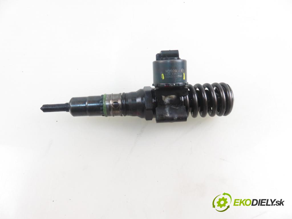 VW TOURAN (1T1, 1T2) MINIVAN 2005 103,00 2.0 TDI 16V 140 - BKD 1968,00 Vstrekovač 03G130073G ; 0414720404 (Vstrekovač paliva)