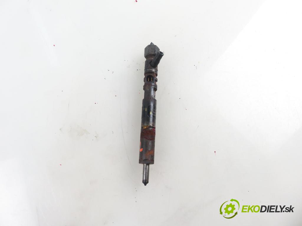 FORD FOCUS Turnier (DNW) KOMBI 2002 85,00 1.8 TDCi - F9DB 1753,00 vstrekovač 2T1Q9F593AA ; EJBR02201Z (Vstrekovač paliva)