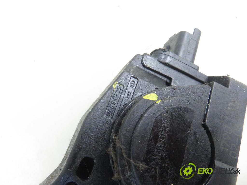 PEUGEOT 307 Break (3E) KOMBI 2003 80,00 1.6 16V - NFU (TU5JP4) 1587,00 Potenciometer plynu 0280752251 ; 9646702180 (Pedál)