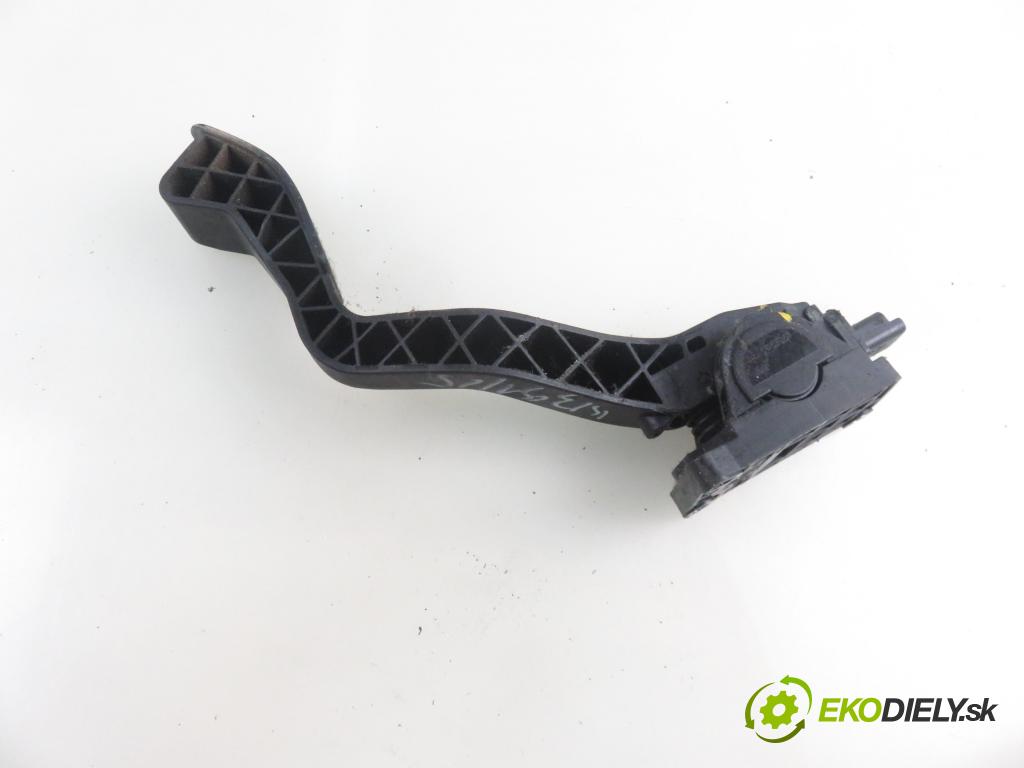 PEUGEOT 307 Break (3E) KOMBI 2003 80,00 1.6 16V - NFU (TU5JP4) 1587,00 Potenciometer plynu 0280752251 ; 9646702180 (Pedál)