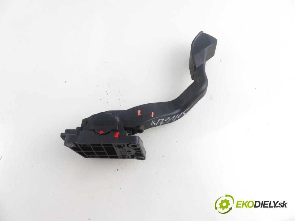 PEUGEOT 307 Break (3E) KOMBI 2003 80,00 1.6 16V - NFU (TU5JP4) 1587,00 Potenciometer plynu 0280752251 ; 9646702180 (Pedál)