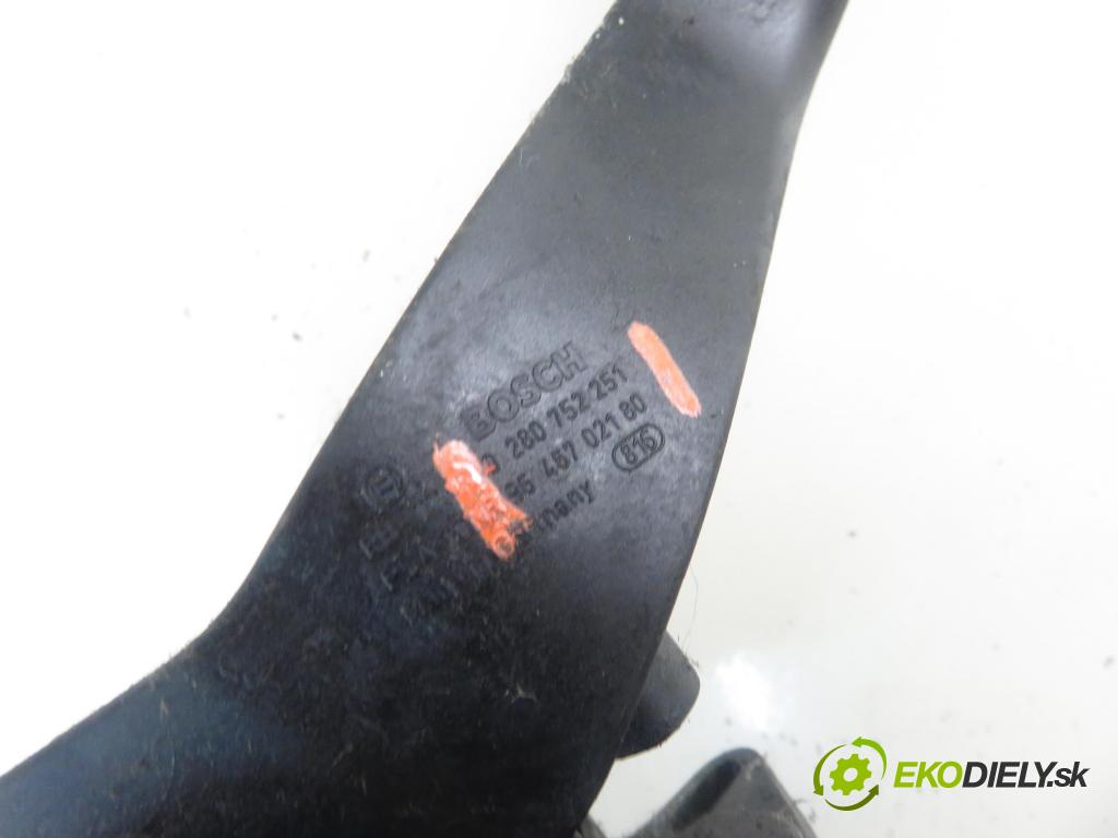 PEUGEOT 307 Break (3E) KOMBI 2003 80,00 1.6 16V - NFU (TU5JP4) 1587,00 Potenciometer plynu 0280752251 ; 9646702180 (Pedál)