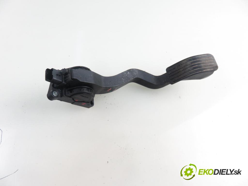 PEUGEOT 307 Break (3E) KOMBI 2003 80,00 1.6 16V - NFU (TU5JP4) 1587,00 Potenciometer plynu 0280752251 ; 9646702180 (Pedál)