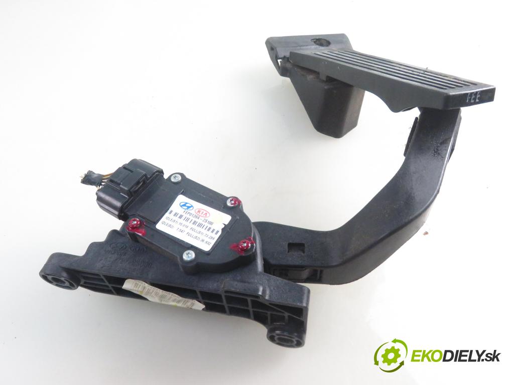 KIA SPORTAGE (SL) SUV 2012 100,00 2.0 CRDi 136 - D4HA 1995,00 Potenciometer plynu 327002S100 (Pedál)