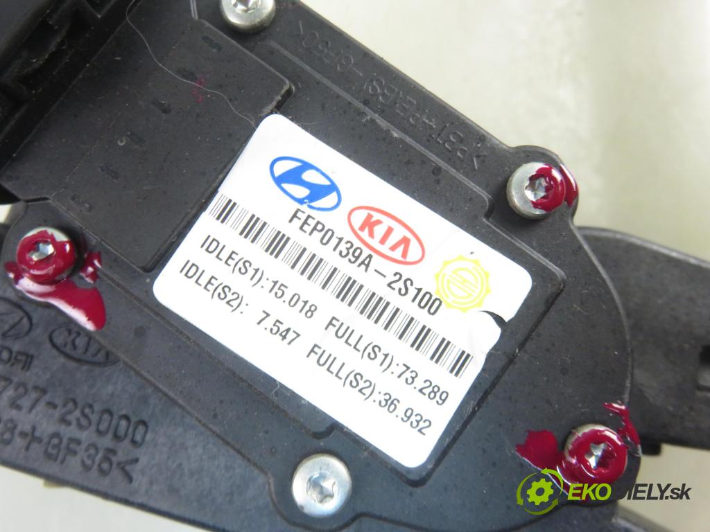 KIA SPORTAGE (SL) SUV 2012 100,00 2.0 CRDi 136 - D4HA 1995,00 Potenciometer plynu 327002S100 (Pedál)