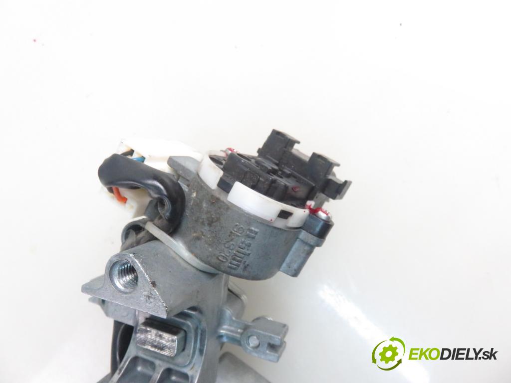 SUZUKI SX4 (EY, GY) CROSSOVER 2011 88,00 1.6 VVT 4x4 (RW 416) 120 - M16A 1586,00 spinačka 3397065J00 ; TS001 (Spínacia skrinka a kľúč)