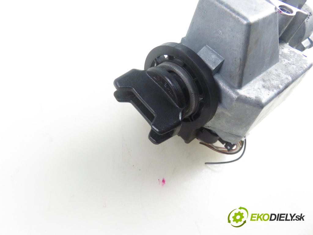 SUZUKI SX4 (EY, GY) CROSSOVER 2011 88,00 1.6 VVT 4x4 (RW 416) 120 - M16A 1586,00 spinačka 3397065J00 ; TS001 (Spínacia skrinka a kľúč)