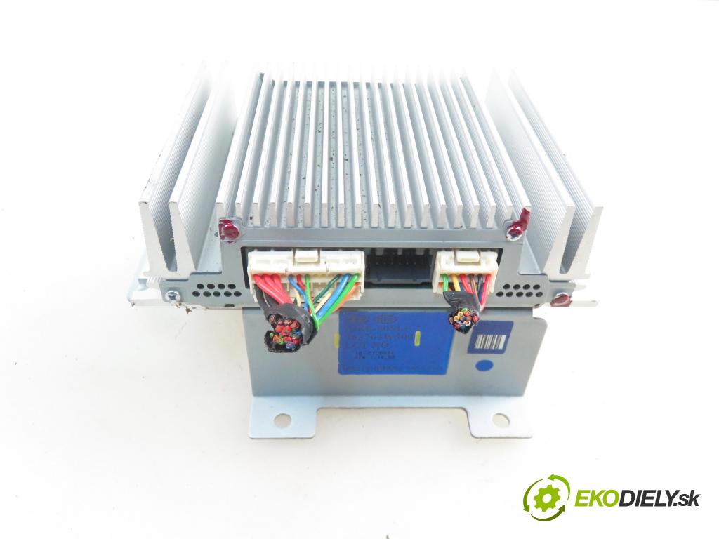 KIA SPORTAGE (SL) SUV 2012 100,00 2.0 CRDi 136 - D4HA 1995,00 Zosilňovač 963703W300 (Zosilňovač)