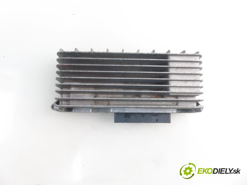 AUDI A6 Avant (4F5, C6) KOMBI 2005 171,00 3.0 TDI quattro - ASB 2967,00 Zosilňovač 4F0910223H ; 4F0035223K (Zosilňovač)