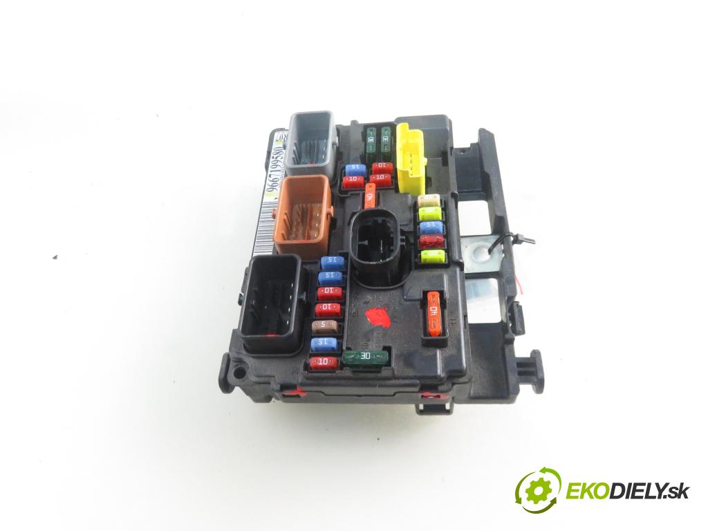CITROEN C3 II (SC_) HB 2011 70,00 1.4 VTi 95 - 8FP (EP3) 1397,00 MODUL BSI 9667199580