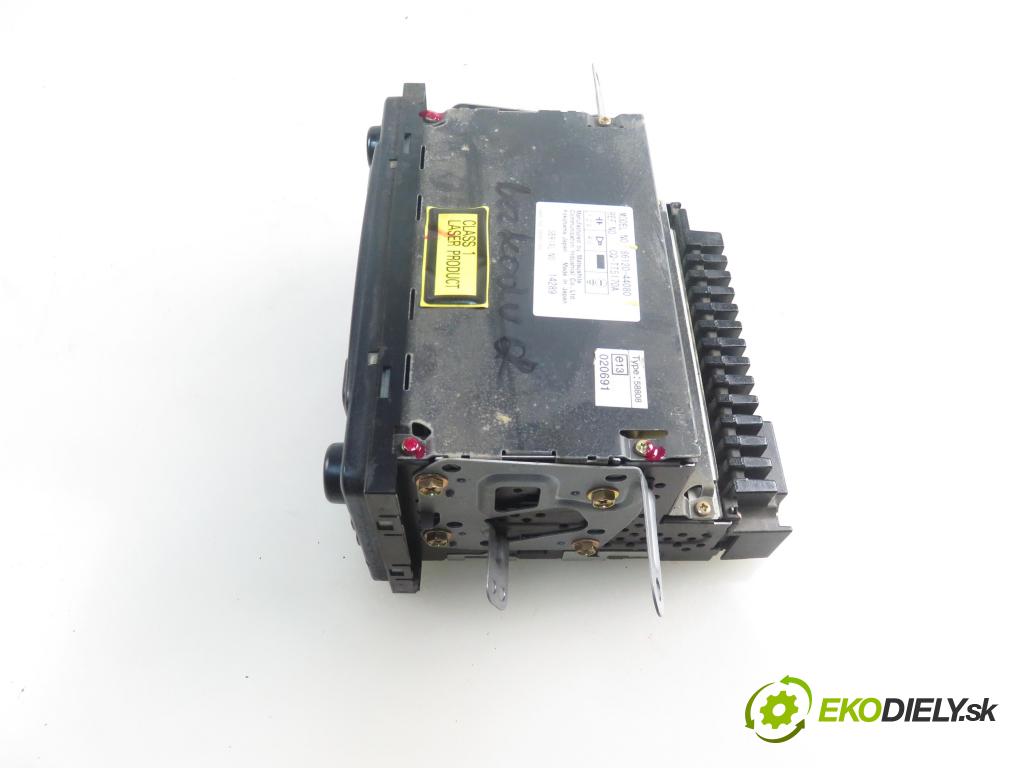 TOYOTA AVENSIS VERSO (_M2_) MINIVAN 2002 85,00 2.0 D (CLM20_) - 1CD-FTV 1995,00 RADIO CD 8612044080