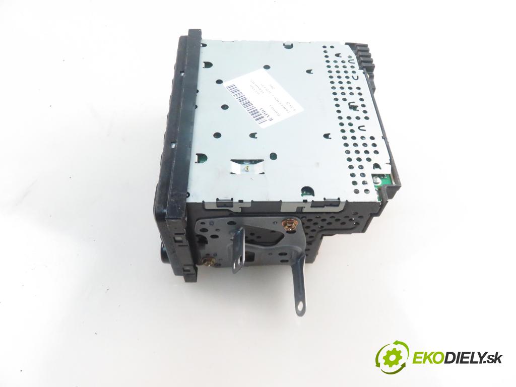 TOYOTA AVENSIS VERSO (_M2_) MINIVAN 2002 85,00 2.0 D (CLM20_) - 1CD-FTV 1995,00 RADIO CD 8612044080
