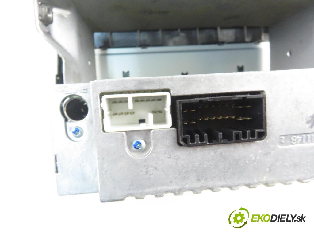 SUZUKI SWIFT III (MZ, EZ) HB 2006 67,00 1.3 91 - M13A 1328,00 RADIO CD 3910162J0