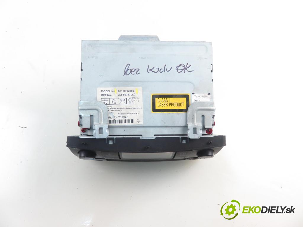 TOYOTA COROLLA (_E12_) HB 2003 66,00 2.0 D-4D 1995,00 RADIO CD 861200226