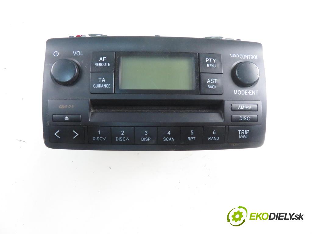 TOYOTA COROLLA (_E12_) HB 2003 66,00 2.0 D-4D 1995,00 RADIO CD 861200226