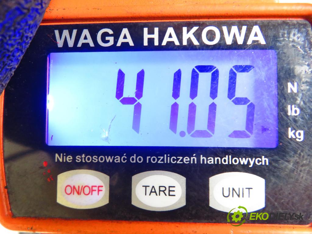 SUZUKI SWIFT III (MZ, EZ) HB 2006 67,00 1.3 91 - M13A 1328,00 výztuha zadní část ABS 