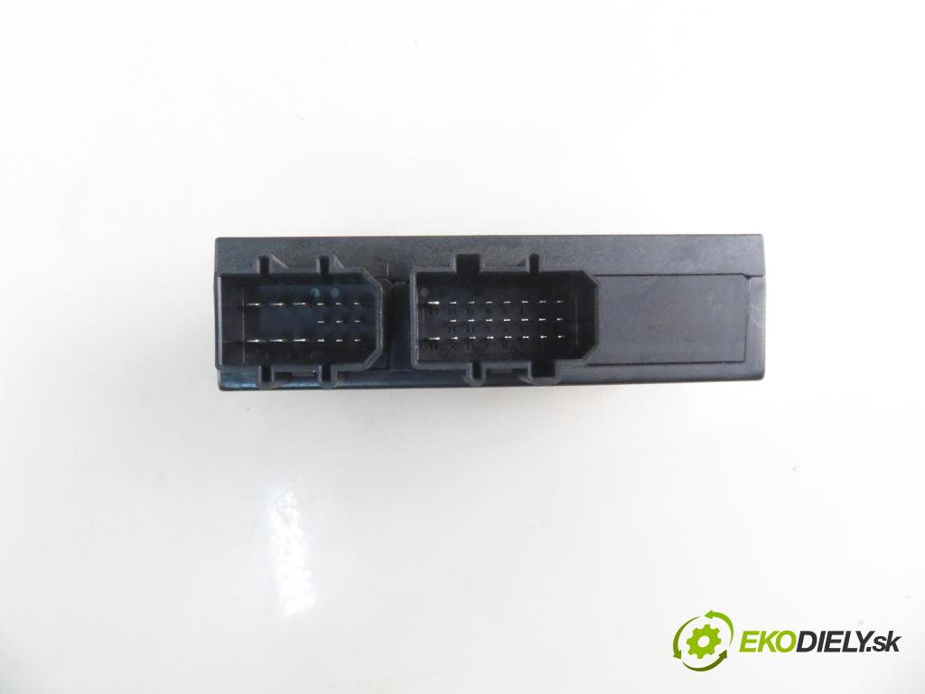 SKODA OCTAVIA I (1U2) HB 2004 66,00 1.9 TDI - ALH 1896,00 MODUL komfortu 1C0959799B ; 5DK00821400