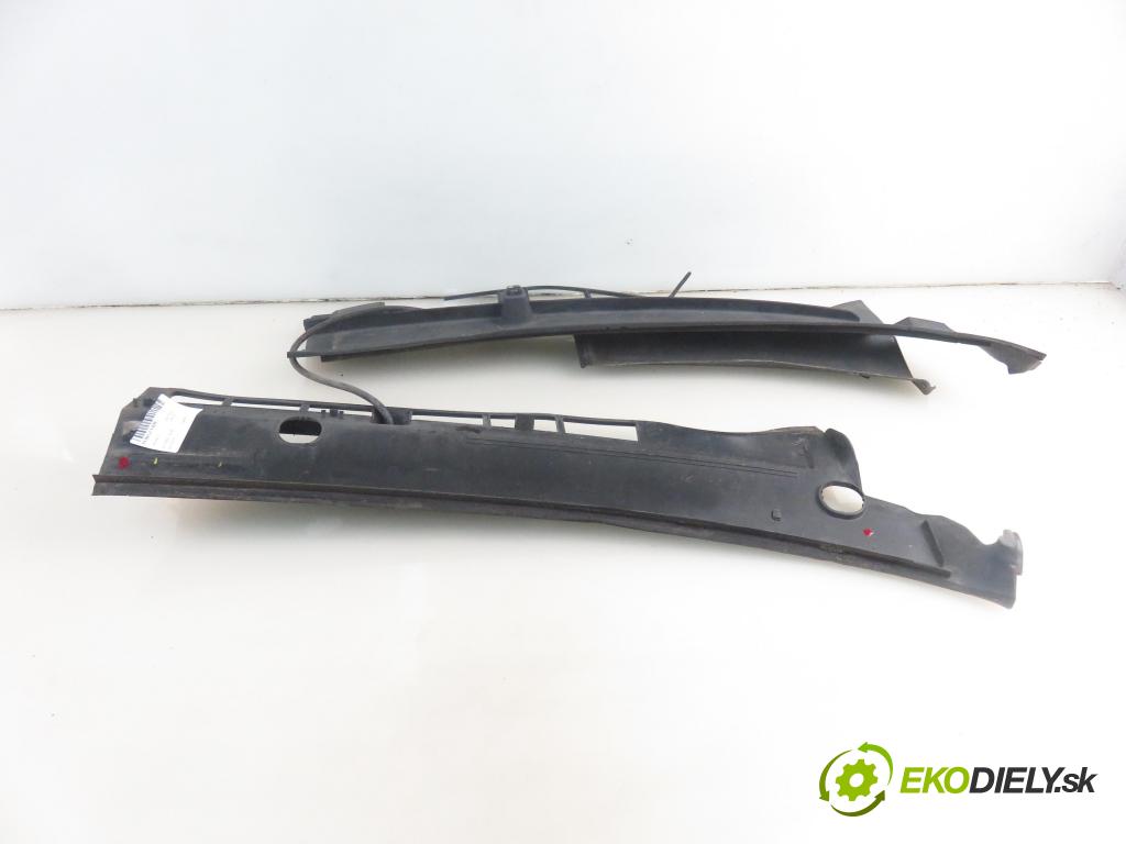 SKODA OCTAVIA I (1U2) HB 2004 66,00 1.9 TDI - ALH 1896,00 Torpédo, plast pod čelné okno 1U0819404C ; 1U0819403C (Torpédo)