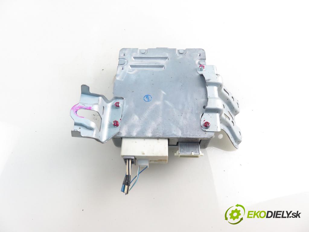 TOYOTA AURIS (_E15_) HB 2008 71,00 1.4 (ZZE150_) 97 - 4ZZ-FE 1398,00 Riadiaca jednotka servočerpadlo 8965002390 ; 6700001464 ; 99136700 (Riadiaca jednotka)