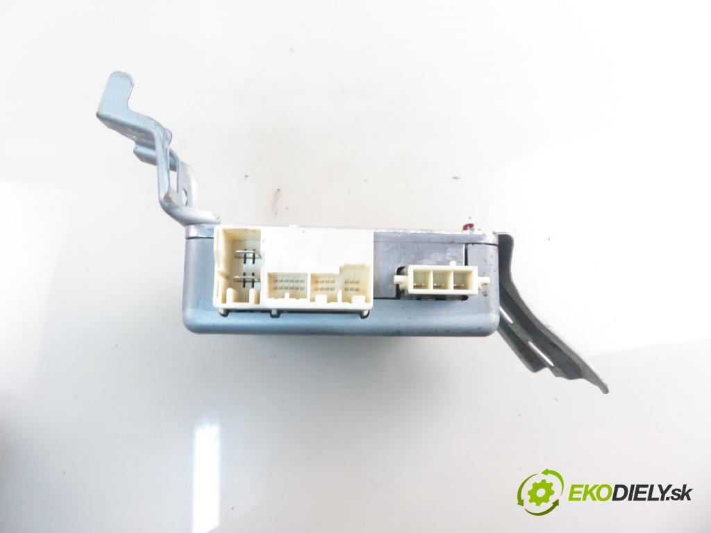 TOYOTA AURIS (_E15_) HB 2008 71,00 1.4 (ZZE150_) 97 - 4ZZ-FE 1398,00 Riadiaca jednotka servočerpadlo 8965002390 ; 6700001464 ; 99136700 (Riadiaca jednotka)