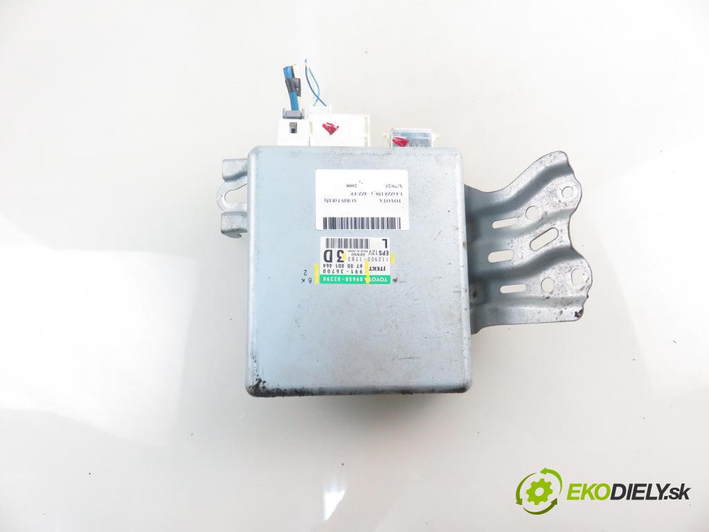 TOYOTA AURIS (_E15_) HB 2008 71,00 1.4 (ZZE150_) 97 - 4ZZ-FE 1398,00 Riadiaca jednotka servočerpadlo 8965002390 ; 6700001464 ; 99136700 (Riadiaca jednotka)