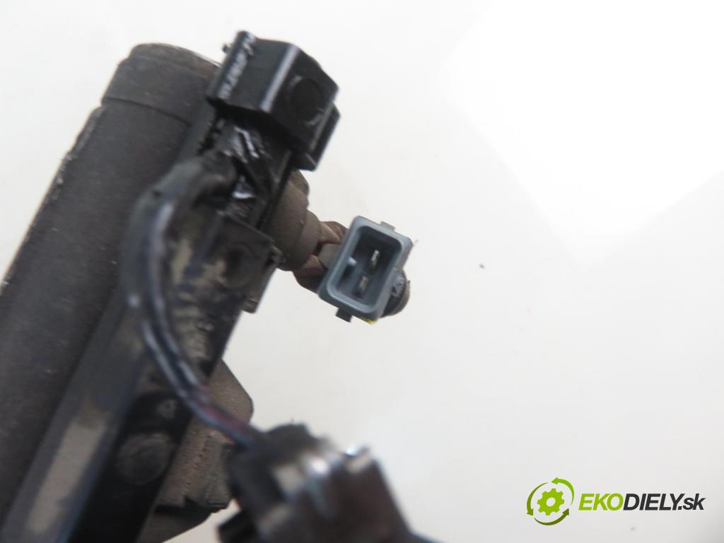 VW GOLF IV (1J1) HB 1999 55,00 1.4 16V - AHW 1390,00 Lišta vstrekovacia 036133319B ; 036031C ; IWP058 (Vstrekovacia lišta)