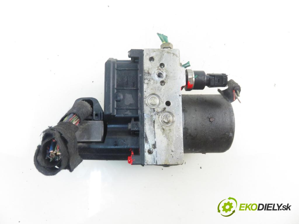 PEUGEOT 307 Break (3E) KOMBI 2003 80,00 1.6 16V - NFU (TU5JP4) 1587,00 Pumpa ABS 0265950084 ; 0265225188 (Pumpa ABS)