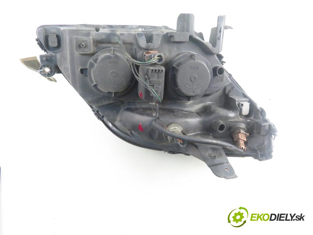 RENAULT SCENIC I (JA0/1_) CROSSOVER 2001 74,00 1.9 dCi RX4 - F9Q 748 1870,00 světlo LP 7700432094 ; 7701047606