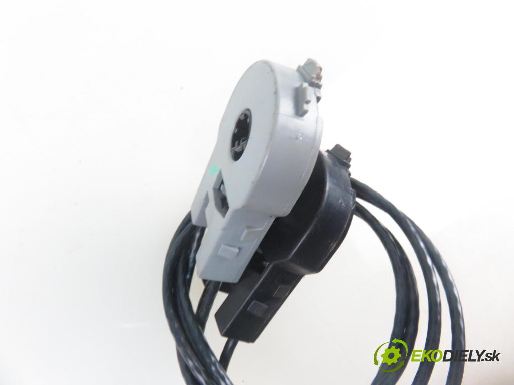 FORD FOCUS (DAW, DBW) HB 2003 85,00 1.8 TDCi - F9DA 1753,00 Panel kúrenia 1S4H18C419BA