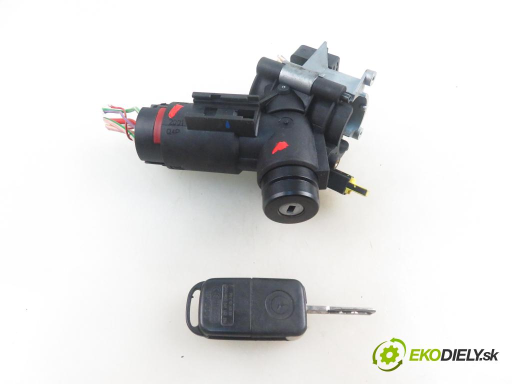 MERCEDES-BENZ KLASA A (W168) HB 2002 75,00 1.6 102 A 160  M 166.960 1598,00 spinačka  (Spínacia skrinka a kľúč)