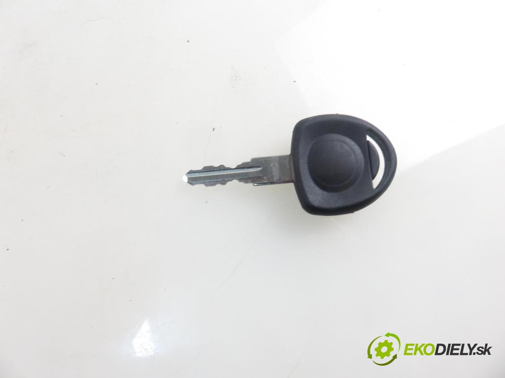 OPEL MERIVA A nadwozie wielkoprzestrzenne (MPV) (X03) MINIVAN 2006 55,00 1.3 CDTI - Z 13 DTJ 1248,00 spinačka 13144390 ; 5WK47631 (Spínacia skrinka a kľúč)