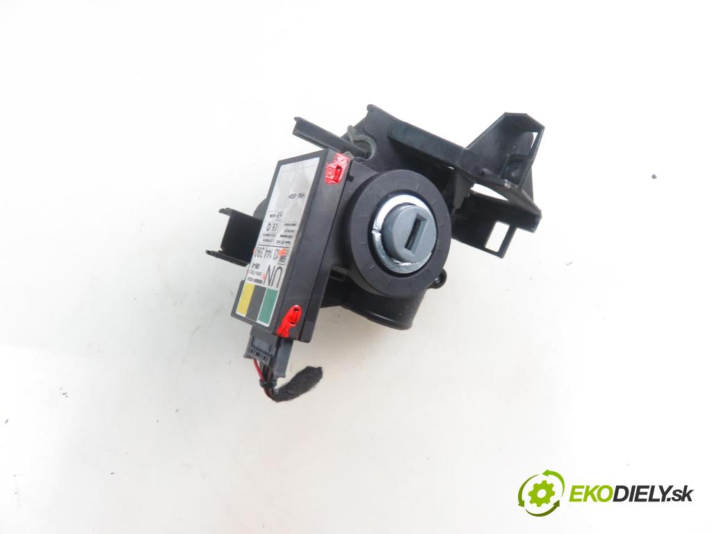 OPEL MERIVA A nadwozie wielkoprzestrzenne (MPV) (X03) MINIVAN 2006 55,00 1.3 CDTI - Z 13 DTJ 1248,00 spinačka 13144390 ; 5WK47631 (Spínacia skrinka a kľúč)