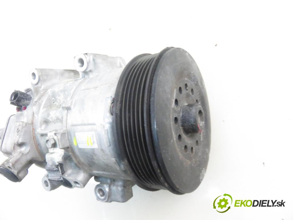 TOYOTA AURIS (_E15_) HB 2008 71,00 1.4 (ZZE150_) 97 - 4ZZ-FE 1398,00 KOMPRESOR: klimatizácie 4472602272 (Kompresor klimatizácie)