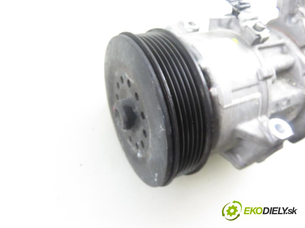 TOYOTA AURIS (_E15_) HB 2008 71,00 1.4 (ZZE150_) 97 - 4ZZ-FE 1398,00 KOMPRESOR: klimatizácie 4472602272 (Kompresor klimatizácie)