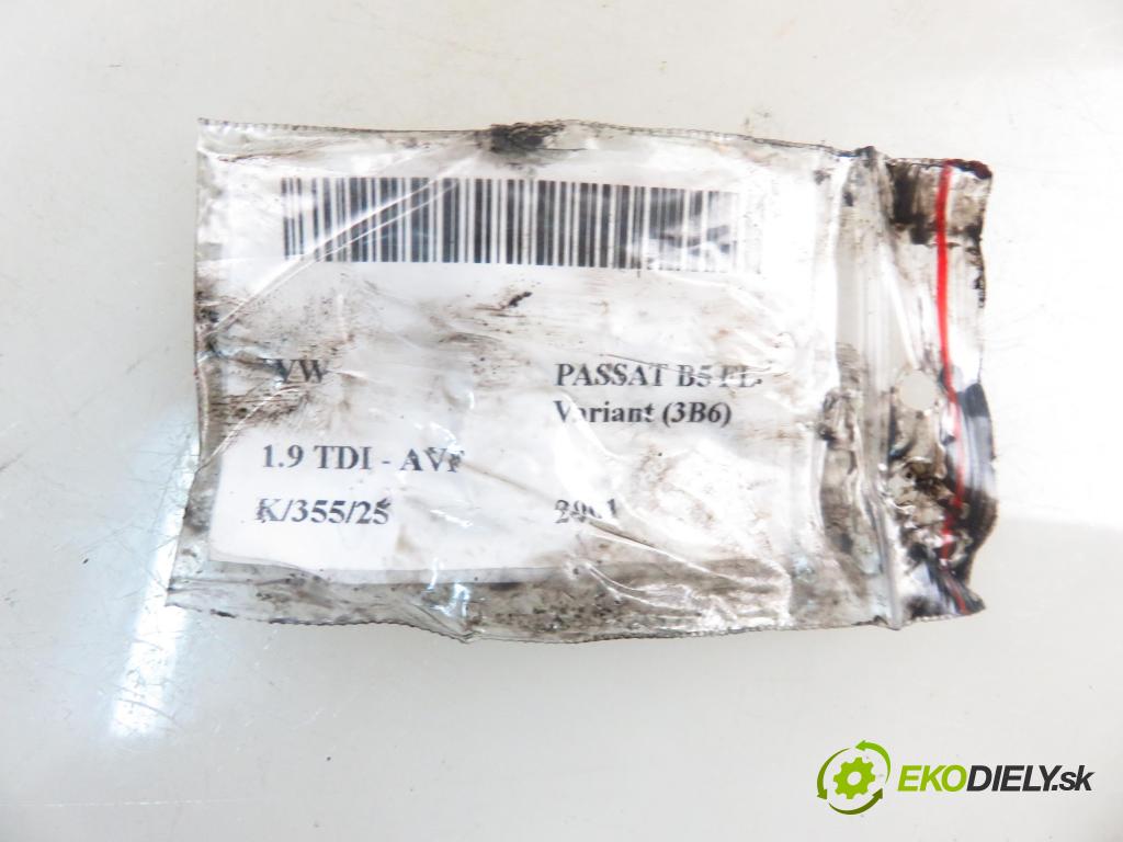 VW PASSAT B5.5 Variant (3B6) KOMBI 2001 96,00 1.9 TDI PD 130 - AVF 1896,00 Vstrekovač 038130073AA ; 0414720028 (Vstrekovač paliva)