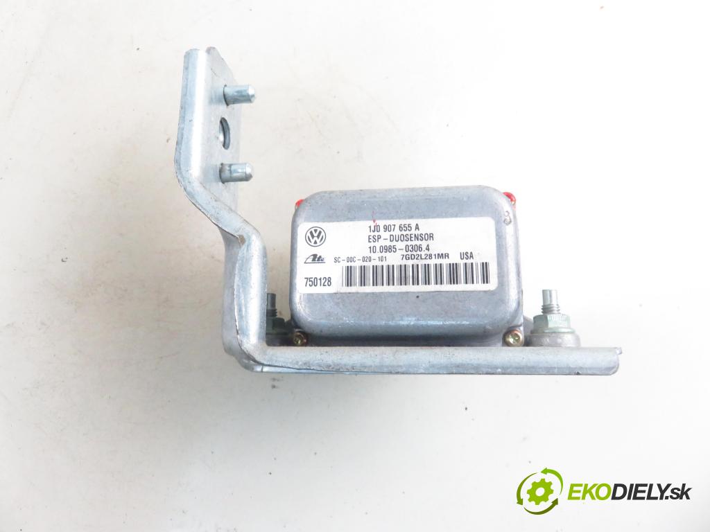 VW GOLF IV (1J1) HB 2003 50,00 1.9 SDI 68 - AQM 1896,00 snímač ESP 1J1907637D ; 10098004822