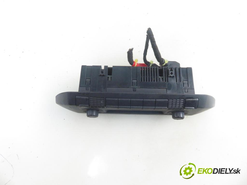 VW POLO (9N_) HB 2004 55,00 1.4 TDI - BAY 1422,00 Panel kúrenia KLIMATRONIK 6Q0907044B ; 412206017002