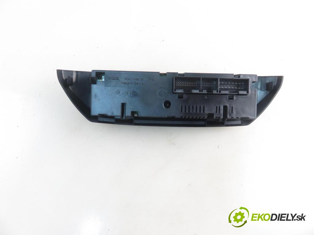 VW POLO (9N_) HB 2004 55,00 1.4 TDI - BAY 1422,00 Panel kúrenia KLIMATRONIK 6Q0907044B ; 412206017002