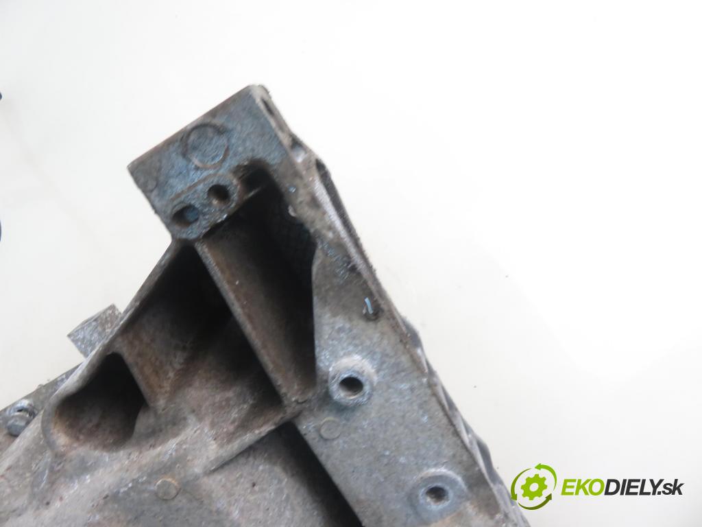 PEUGEOT 307 Break (3E) HB 2003 0,00 2 - RFN (EW10J4) 1997,00 Vaňa olejová 9637093810 (Olejová vaňa)