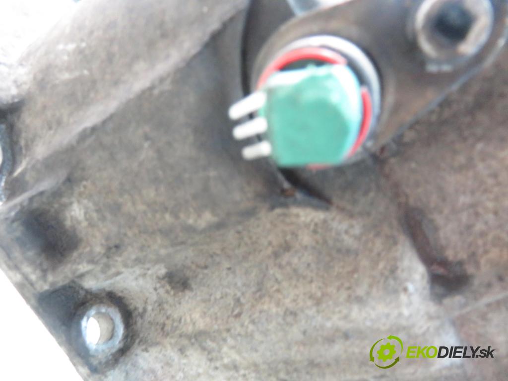 PEUGEOT 307 Break (3E) HB 2003 0,00 2 - RFN (EW10J4) 1997,00 Vaňa olejová 9637093810 (Olejová vaňa)