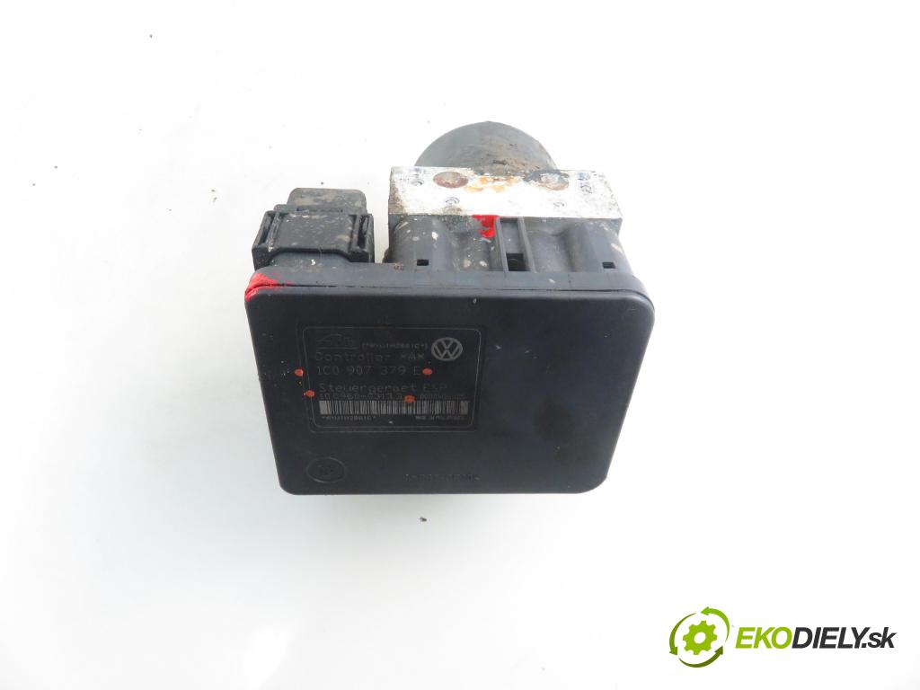 VW GOLF IV Variant (1J5) KOMBI 2001 66,00 1.9 TDI 90 - ALH 1896,00 Pumpa ABS 1C0907379E ; 10096003133 ; 1J0614517E (Pumpa ABS)