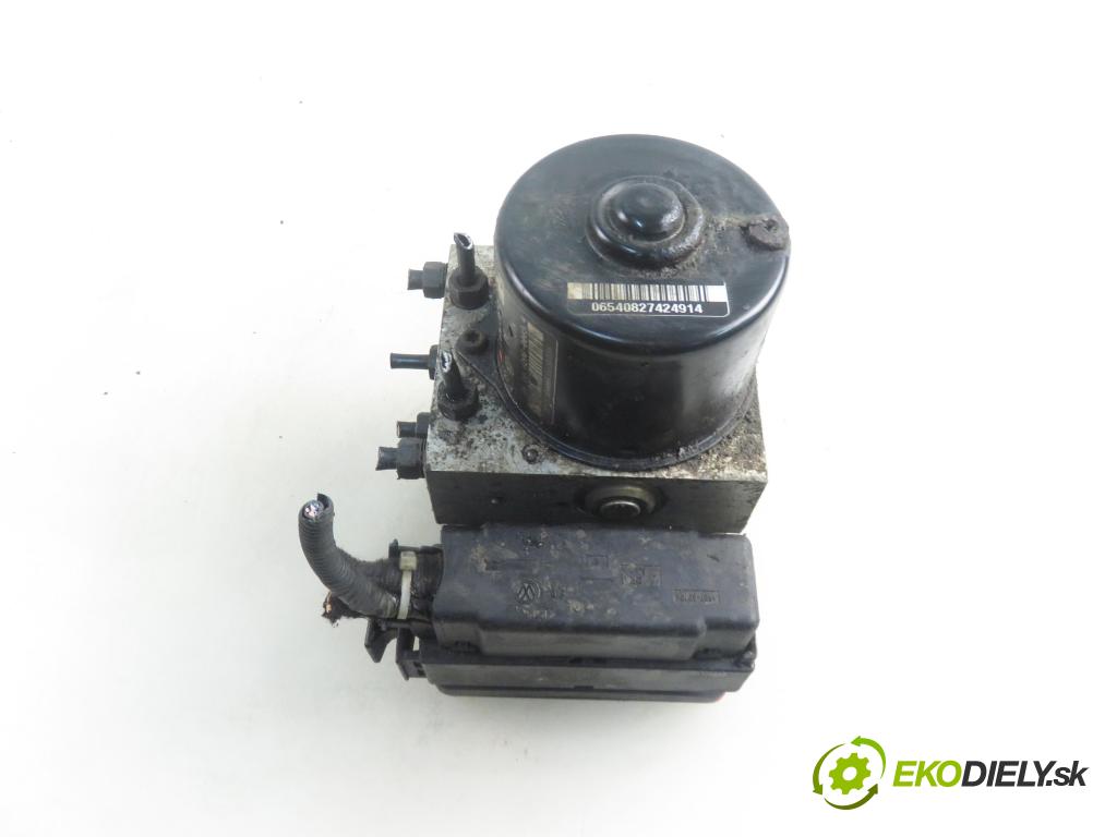 VW GOLF IV Variant (1J5) KOMBI 2001 66,00 1.9 TDI 90 - ALH 1896,00 Pumpa ABS 1C0907379E ; 10096003133 ; 1J0614517E (Pumpa ABS)